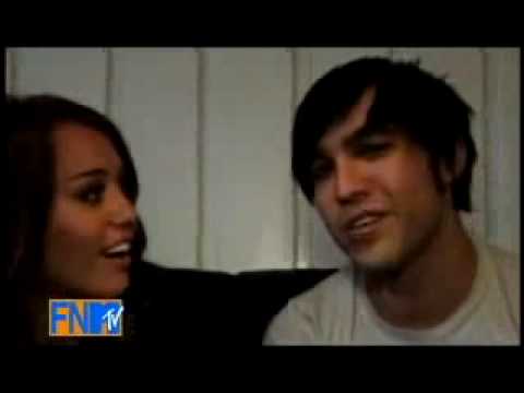 YouTube - FNMTV - Pete Wentz with Miley Cyrus [HD]